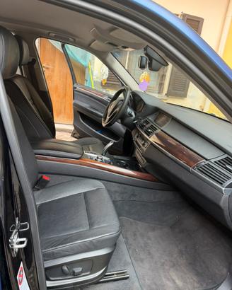 Bwm x5  3.0d x drive 235cv wrap blu  opaco  cerchi