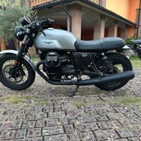 Moto Guzzi V7 III Rough