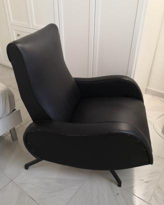Poltrona di design anni 60/70 