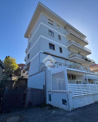MAGAZZINO A CASTELNUOVO DI PORTO