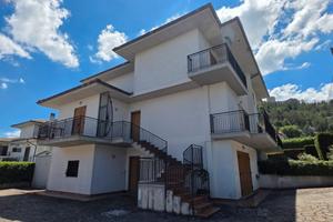 Villa bifamiliare