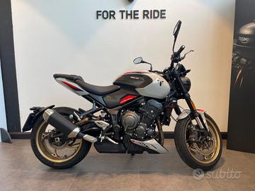 Triumph Trident 660 800