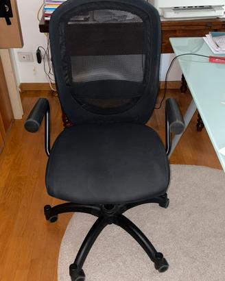 Sedia da ufficio con braccioli IKEA