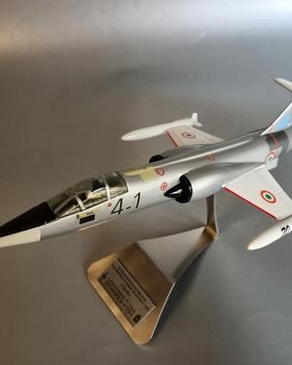 Aereo Lockheed F104 Starfighter ( Scala 1/48 )