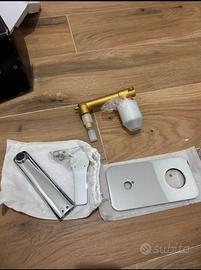 Mischelatore doccia + Miscelatore lavandino bagno