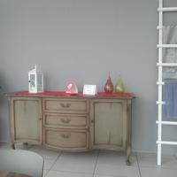 Ampio assortimento madie, divani pareti attrezzate