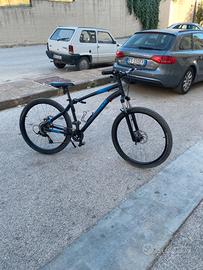 Bicicletta rockrider st120