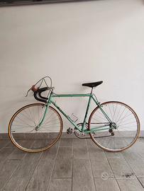 Bici da corsa vintage Bianchi Rekord 748