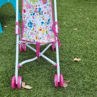 carrozzina per bambole per giocare