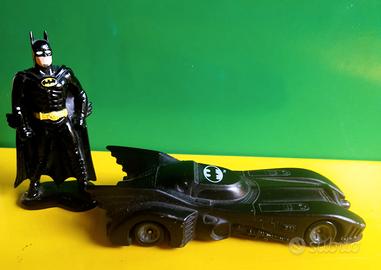 Action figure Bat man e Bat mobile