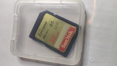 Scheda di memoria Sandisk SD 32 gb