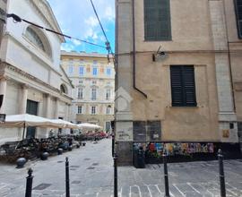 2 LOCALI A GENOVA