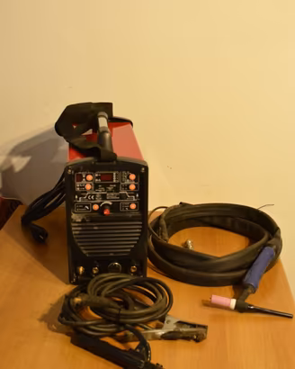 Saldatrice TIG AC/DC TigMig TM 200 Digital Alu - C