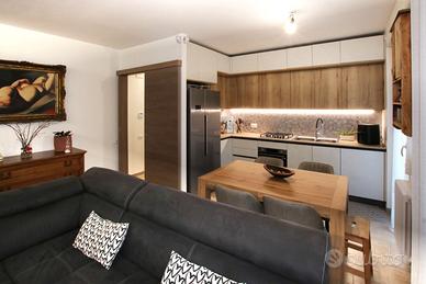 Collina est, piano terra + giardino e pertinenze