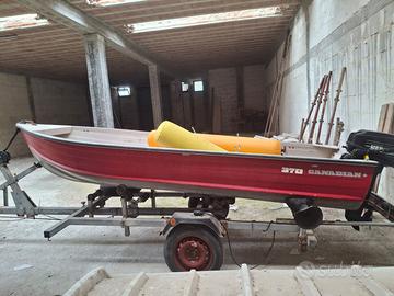 Barca Canadian 370
