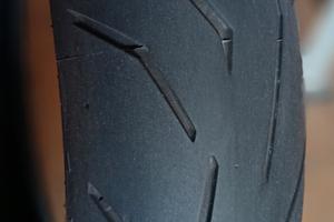 Pirelli Diablo rosso 2   120/70/17
