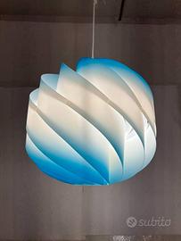 Lampadario moderno Globe D.40 azzurro/bianco