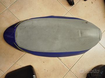 Sella scooter Suzuki AY 50R modello anni 2000