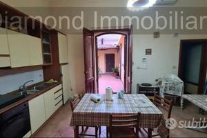 Appartamento ristrutturato ad Acireale