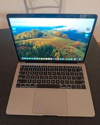 MacBook Air 13” Retina – Intel i5 – 8 GB RAM – Ott