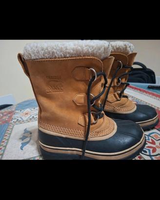 stivali Sorel Caribou invernali e da neve.