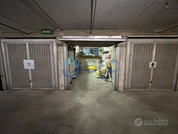 Box / Garage di 12 m² a Milano