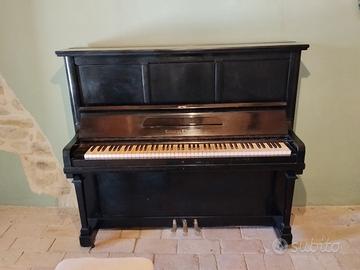 Pianoforte verticale 