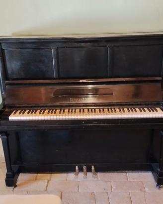 Pianoforte verticale 
