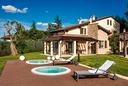 villa-con-giardino-e-doppio-garage-thiene
