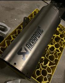 Scarico akrapovic