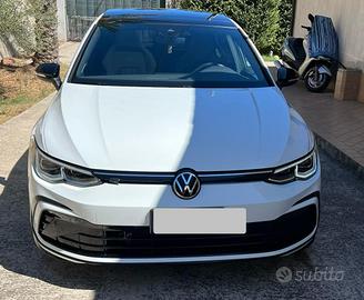 Golf 8 R-line 1.5 TSI 150 cv Manuale