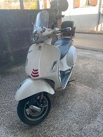 Vespa GTS 300 HPE 2019