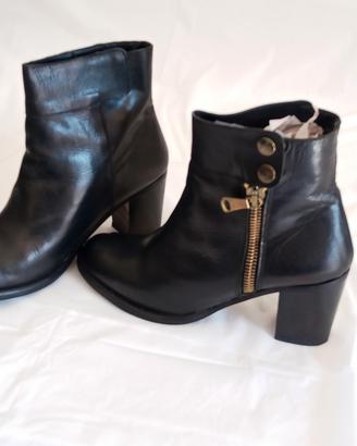 Stivaletto 40 Opyum