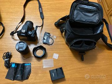 Reflex Canon 4000D + 2 obiettivi + accessori vari