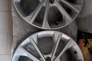 Cerchi in lega Ford 17"