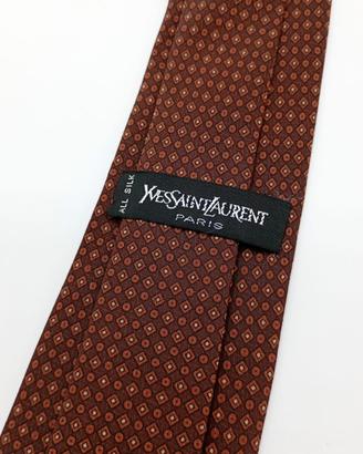 Yves Saint Laurent 