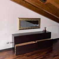 Letto, comodini e doppio comò in wengè