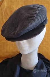 Berretto Piatto in Velluto Vintage