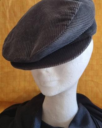 Berretto Piatto in Velluto Vintage