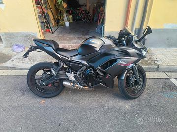 Kawasaki ninja 650 2022 
