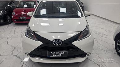 Toyota Aygo 1.0 VVT-i 69 CV 5 porte x-cool