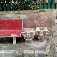 3 capitelli in gesso