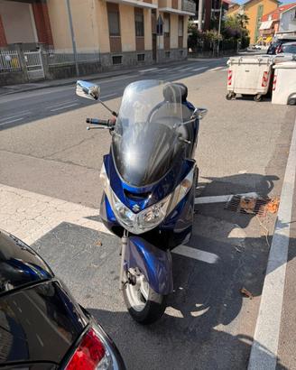 Suzuki burgman 400 k5