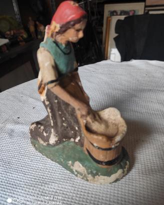 statuina presepe lavandaia
