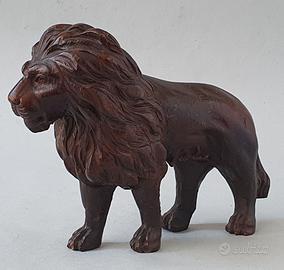 ANTICA STATUINA DI LEONE IN LEGNO MASSELLO