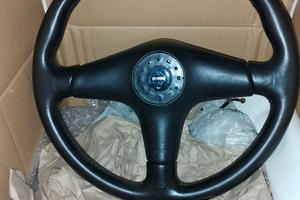 volante Momo auto jap