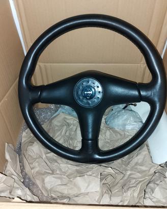 volante Momo auto jap