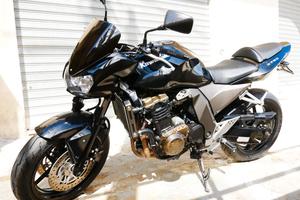Kawasaki Z750 (2004) – 32.000 km –