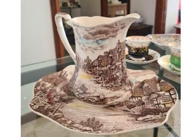 Brocca con piattino in porcellana