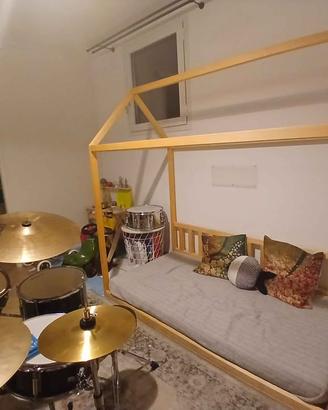 LETTINO MONTESSORIANO COME NUOVO +TRICICLO LEGNO
